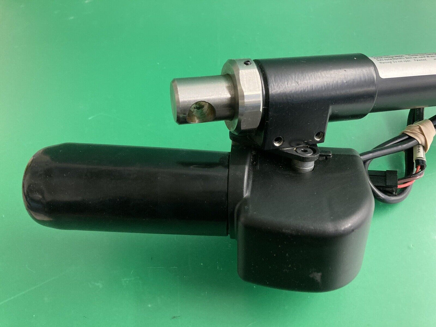 Permobil 3G Seating Leg Actuator 319714 for Power Wheelchair - 82520015 #J343