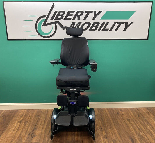 2021 Permobil F3 Wheelchair w/ Power Elevate,Tilt,Recline,Legs LIGHT KIT* LM7558