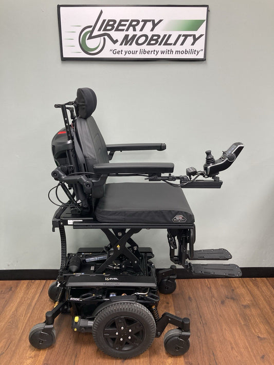 2024 Quantum EDGE 3 Stretto w/ Elevate, Tilt, Recline & Legs ~ 14 miles #LM7625