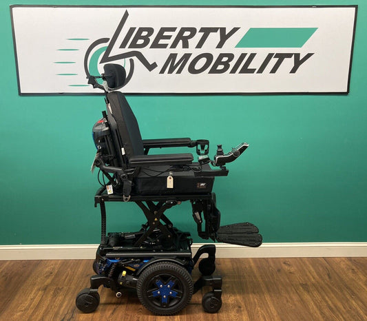 2024 Quantum EDGE 3 Stretto w/ Elevate, Tilt, Recline & Legs ~30 Miles* #LM7580