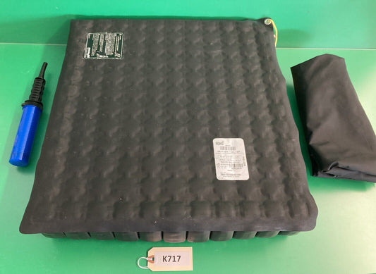 2019 Roho Air Cushion w/ Pump & Cover 20.00" X 21.75"X 4.25" 1R1112H #K717