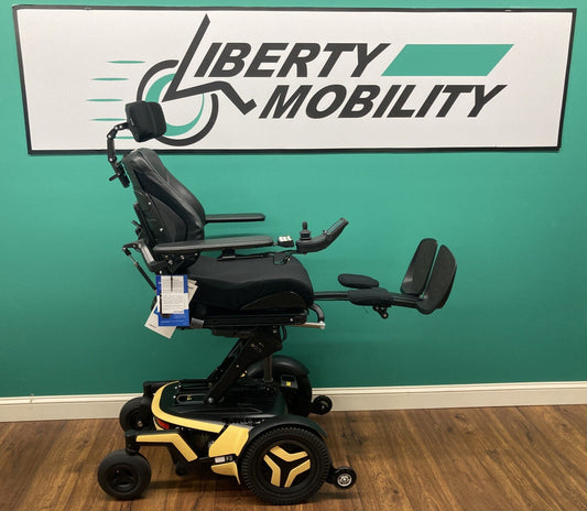 2022 Permobil F3 Wheelchair w/ Elevate, Tilt, Recline, Legs ONLY 4 MILES* LM7604