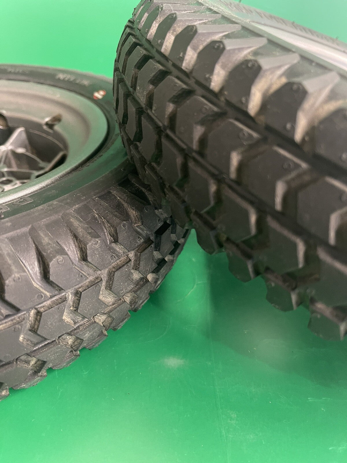 SET OF 2* Drive Wheel Assembly for the Quantum Q6 Edge 2.0 & Q6 Edge 2.0 X #i199