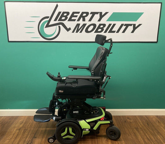 2021 Permobil F3 Wheelchair w/ Power Elevate,Tilt,Recline,Legs LIGHT KIT* LM7558