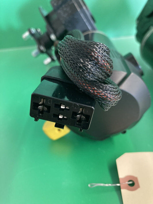 Left & Right Motors for Quantum Q6 Edge 2.0 - MOT154323-01 - MOT154324-01 #K668