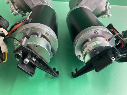 Motors for Permobil C300 Power Wheelchair 313935 / 313934 MINT - LOW MILES #K592