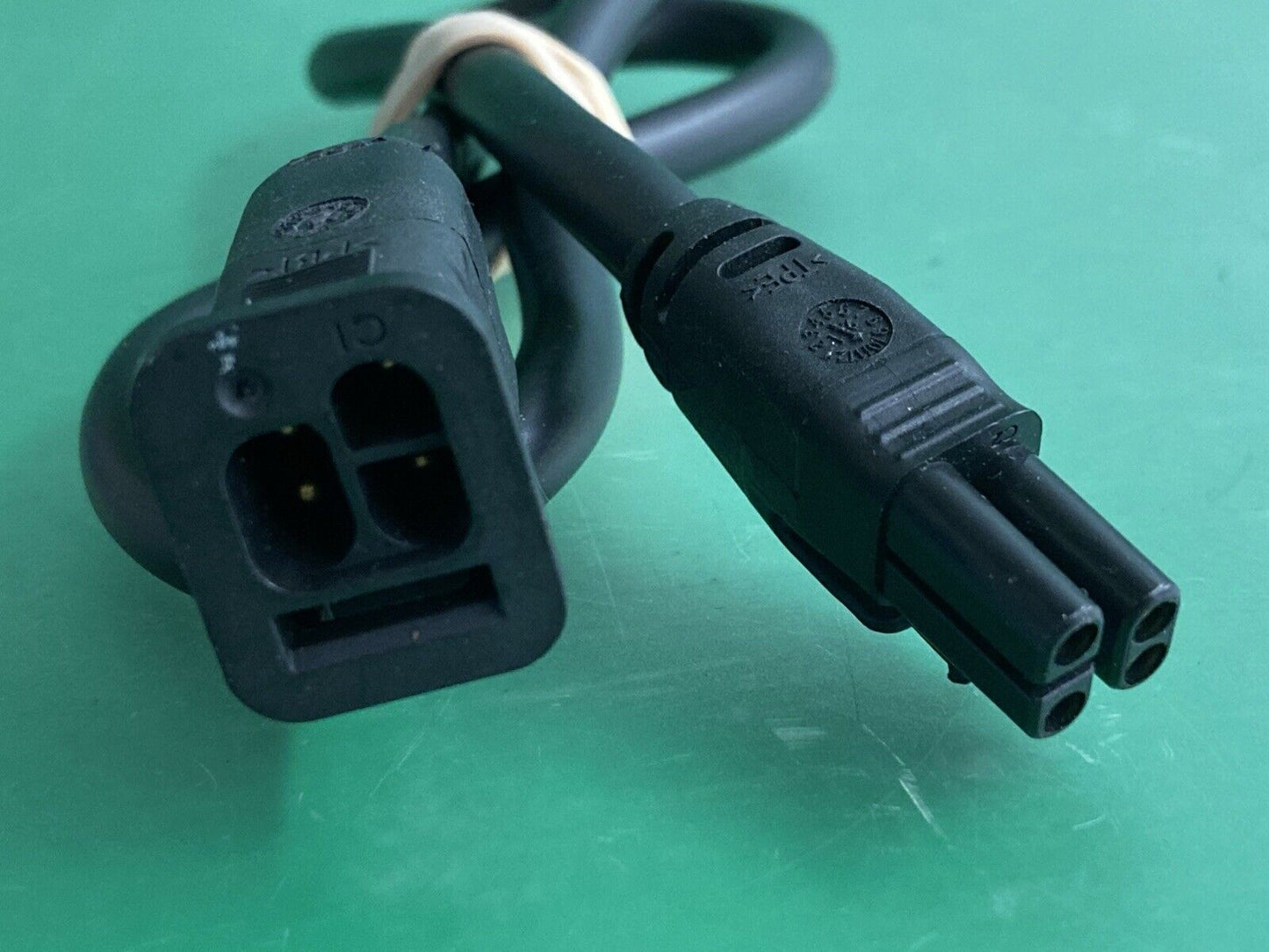 Dynamic Power Wheelchair LiNX Extension Bus Cable (22 INCHES) #K433