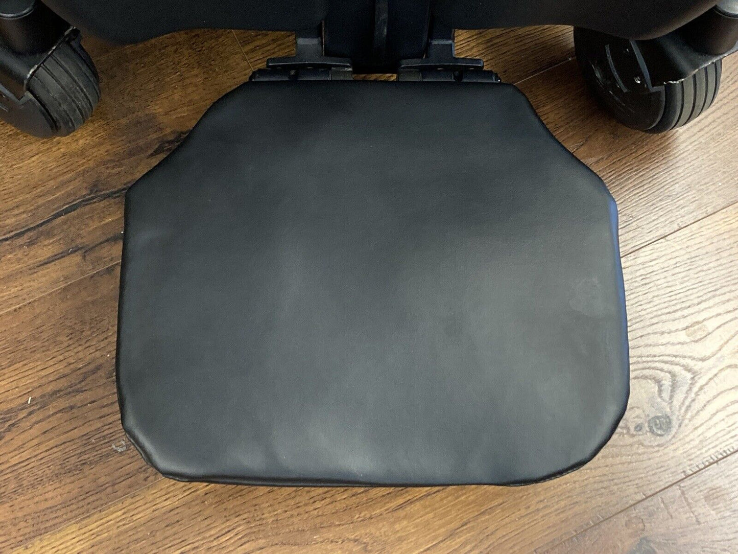 Padded Footrest Pad Cushion for Quantum Wheelchair 15" Wide 12" Long  #K704