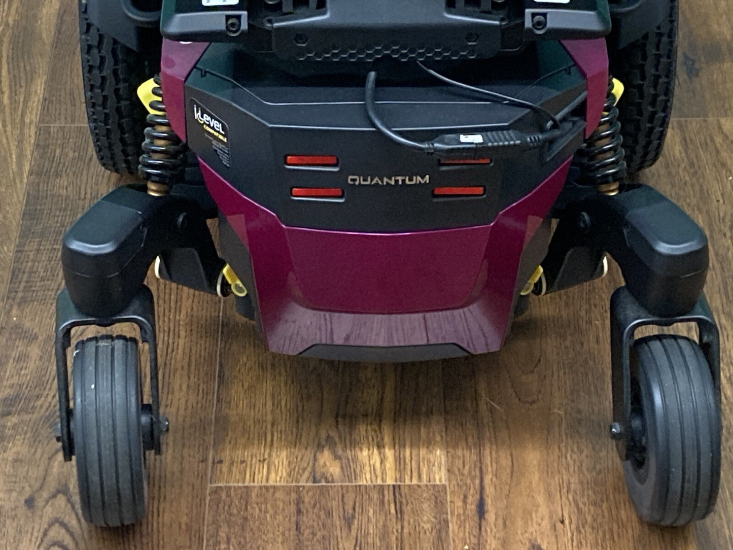 2021 Quantum EDGE 3 Stretto Power Wheelchair w/ Tilt & Legs ~ Lights* #LM7610