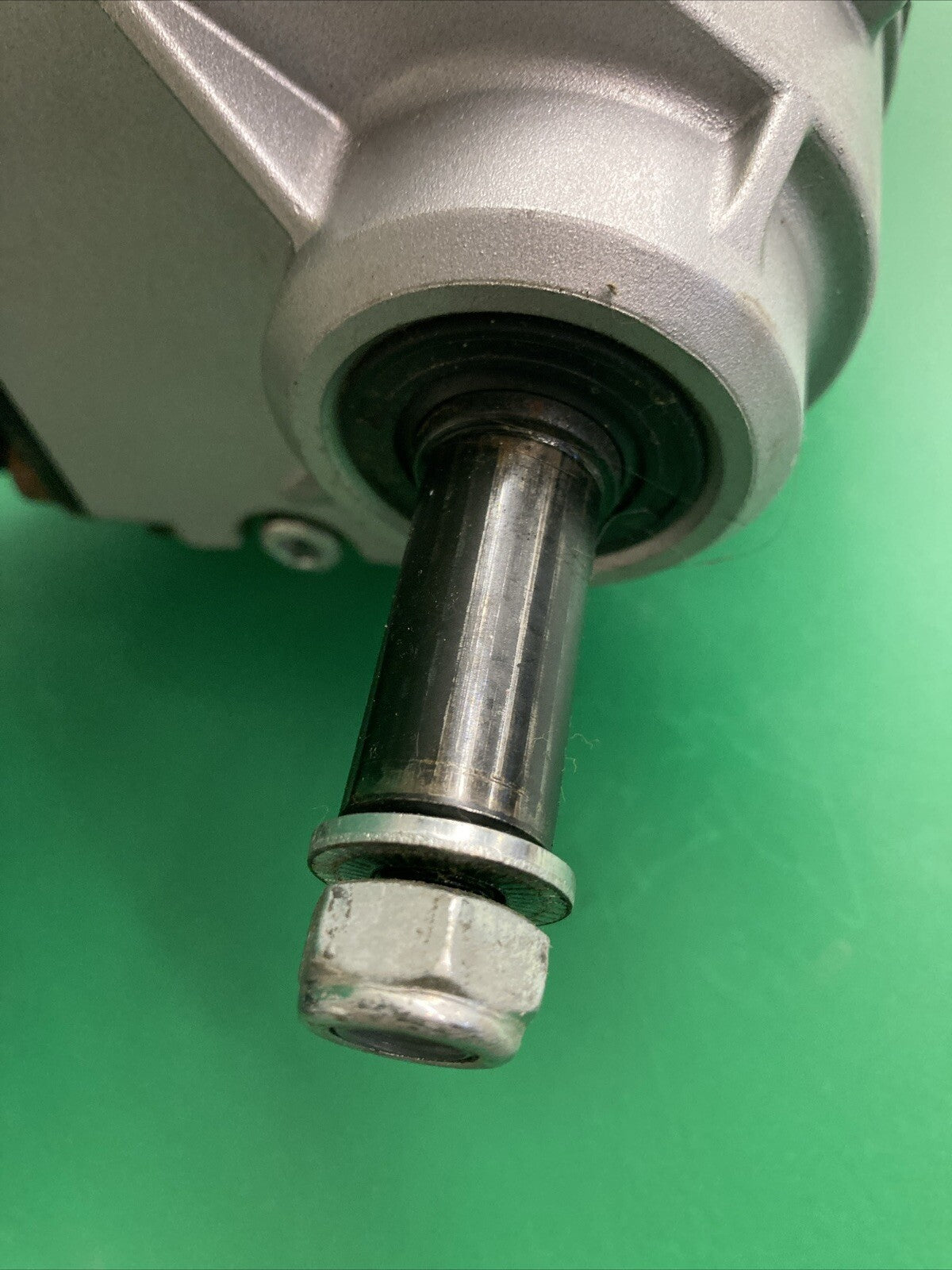 Motors w/ Brackets for Quantum 614 HD -DRVASMB2042- DRVASMB2043  LOW MILES #K113