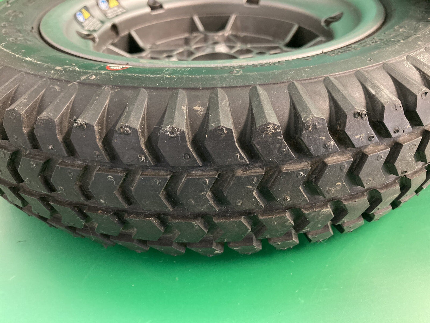 Drive Wheel Assembly for the Quantum Q6 Edge 2.0 & Q6 Edge 2.0 X #J636