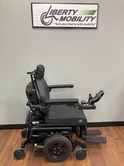 2024 Quantum EDGE 3 w/ Elevate, Tilt, Recline & Legs ~ 14 miles  #LM7625