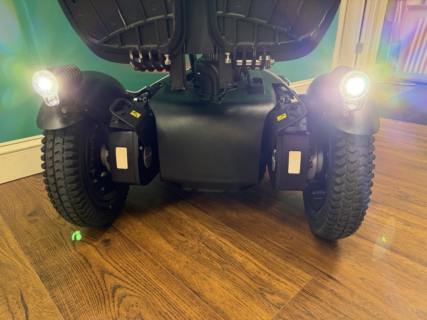 2023 Permobil F3 Wheelchair w/ Power Elevate,Tilt,Recline,Legs LIGHT KIT* 1 MILE