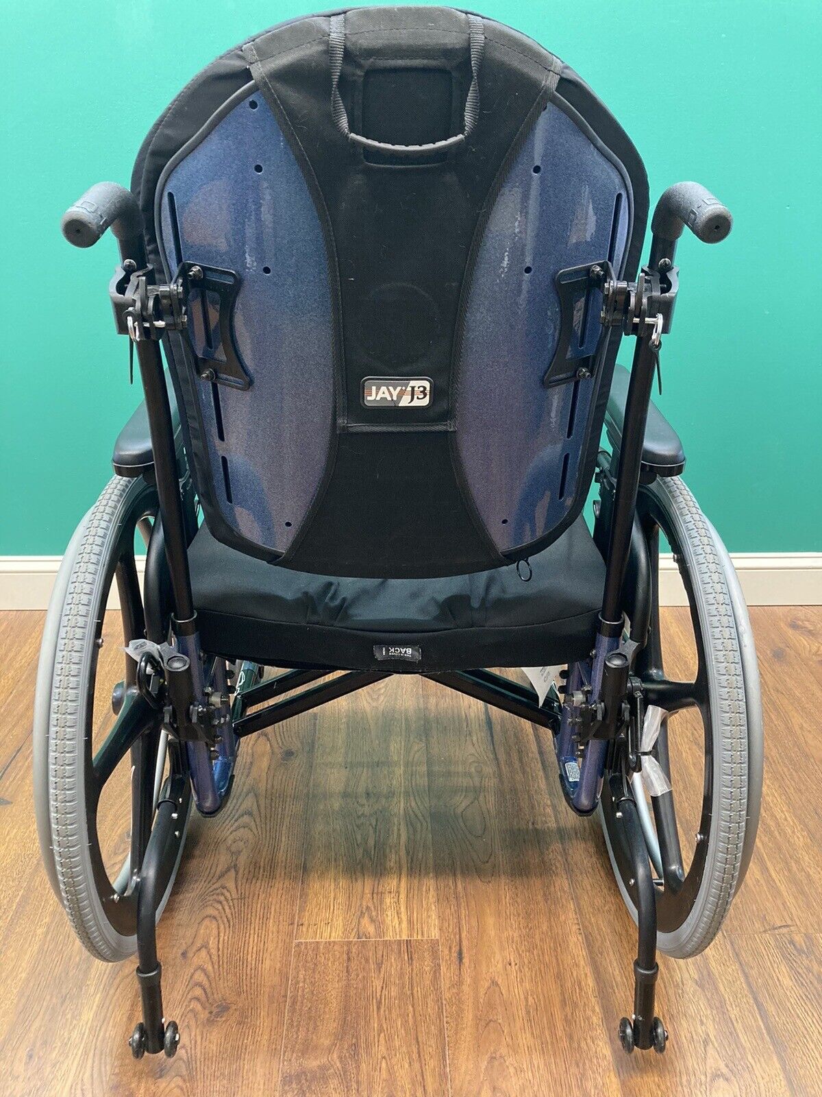 Quickie 2 Manual Wheelchair w/ Elevating & Stationary Leg Rests 19" x 20" #7550