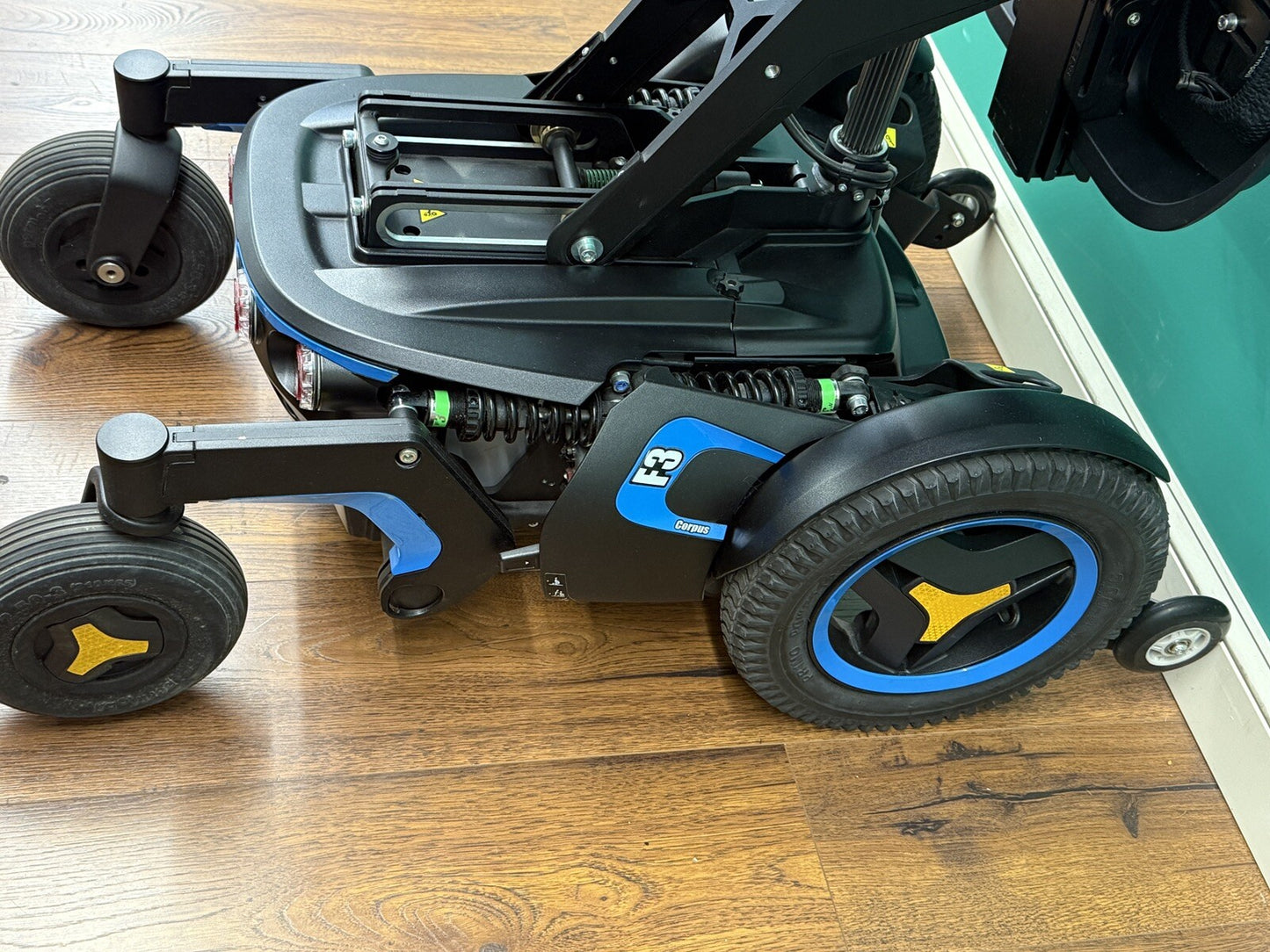 2018 Permobil F3 w/ Elevate, Tilt, Recline, Legs & 30° Anterior Tilt ~18 Miles