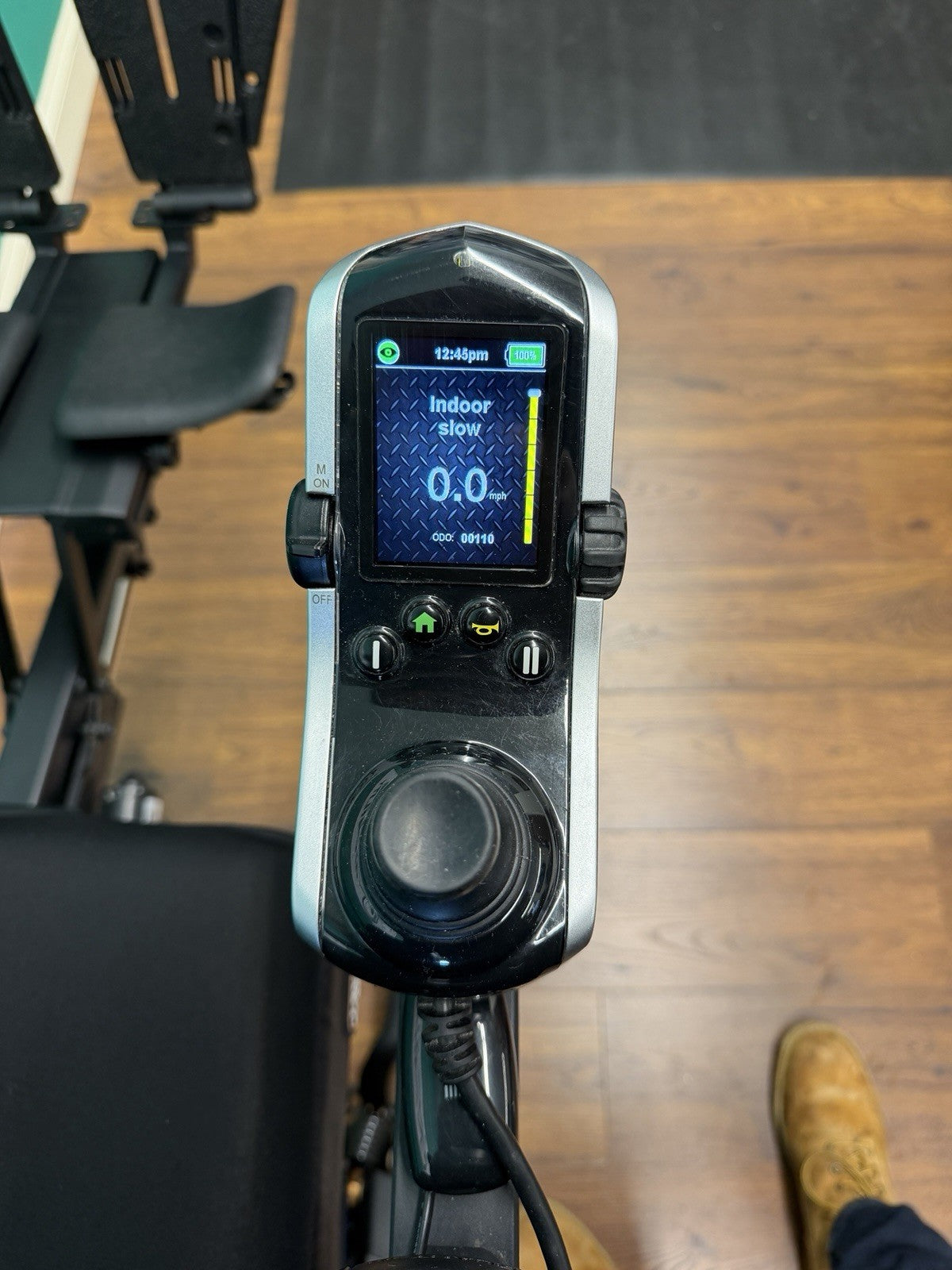 2024 Quantum EDGE 3 Stretto w/ Elevate, Tilt, Recline & Legs ~ Lights* #LM7620