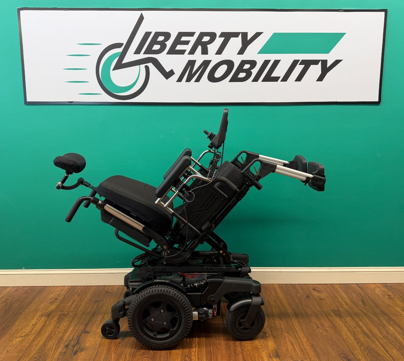 2021 Quickie Q500H Rear Wheel Drive Power Wheelchair w/ Tilt & Recline ~1 Mile*