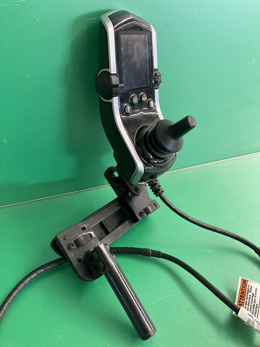 Quantum QLogic2 Joystick w/ Swing Away CTL123217 for Wheelchair 1751-8009 #K211