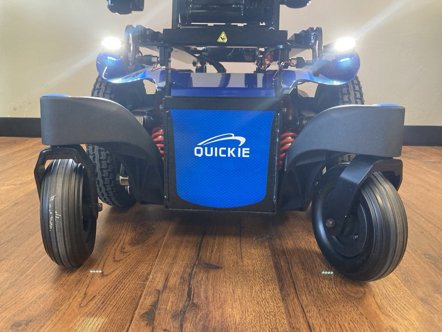 2025 Quickie Q300m Mini w/ Tilt, Elevate, Recline & Footrest ~4 Miles* #7627