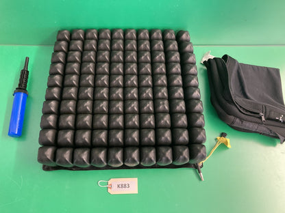 Roho Air Cushion w/ Pump & Cover  18.25" X 18.25" X 4.25" 1R1010C #K883
