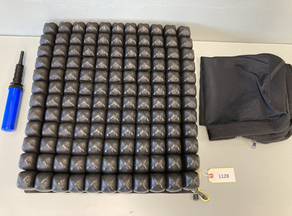 2020 Roho Air Cushion w/ Pump & Cover  20.00" X 21.75" X 4.25" 1R1112C #L128
