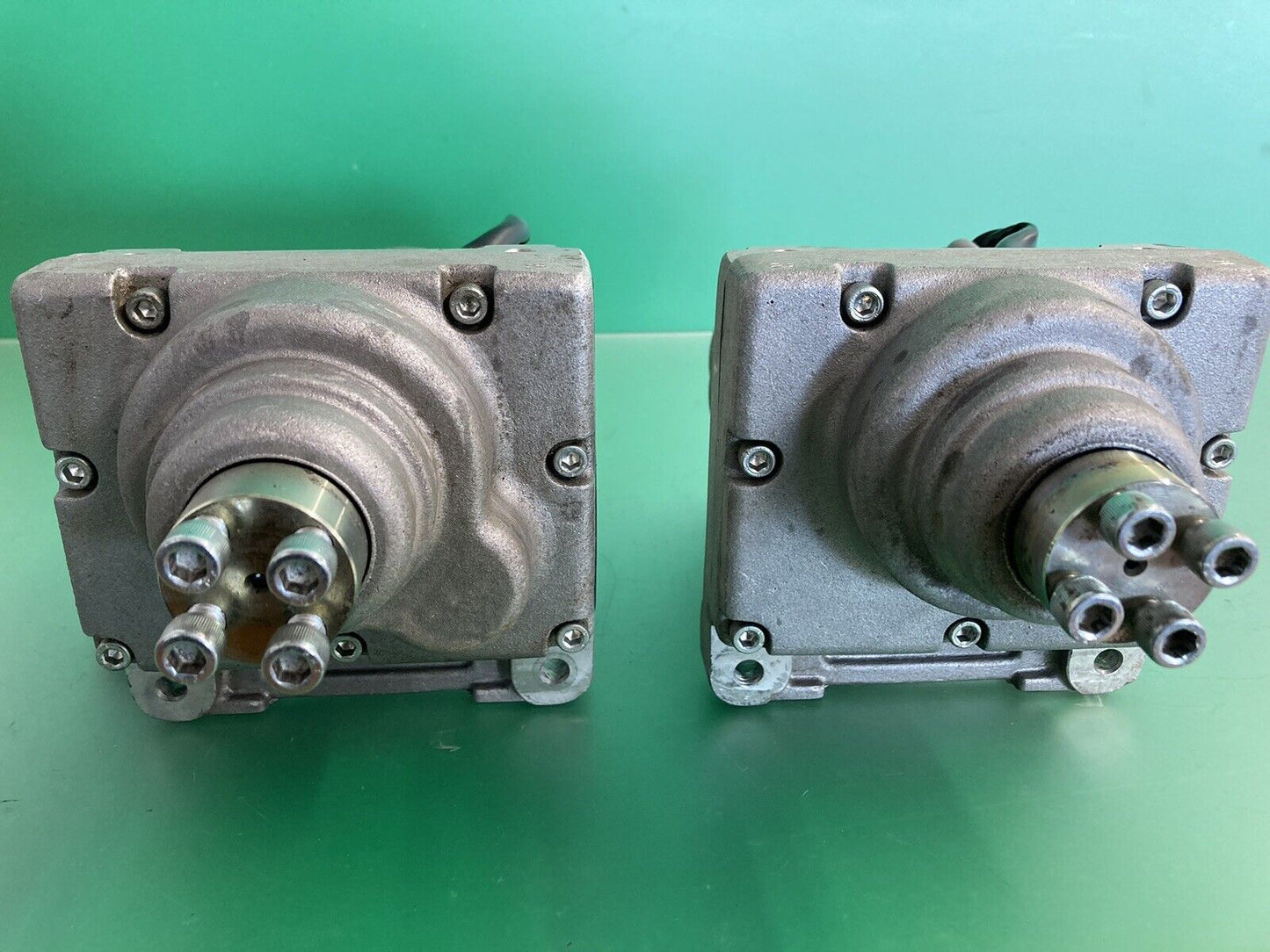 Left & Right Motors for Quickie P210 Power Wheelchair 499400 / 5097-008 #J450