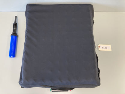 2020 Roho Air Cushion w/ Pump & Cover  17.75" X 20.25" X 4.25" QS911C #L129