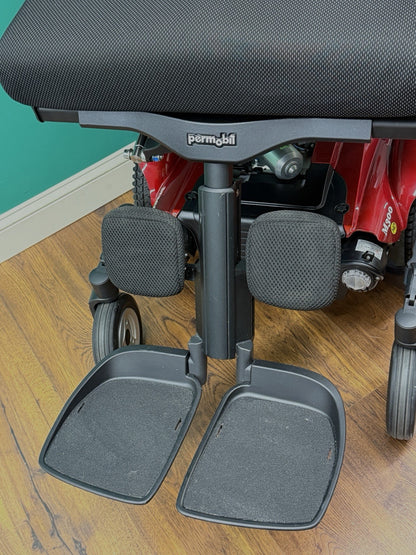 2023 Permobil M300 HD w/Elevate, Tilt, Recline, Legs 450lb cap* 13 Miles* #7615