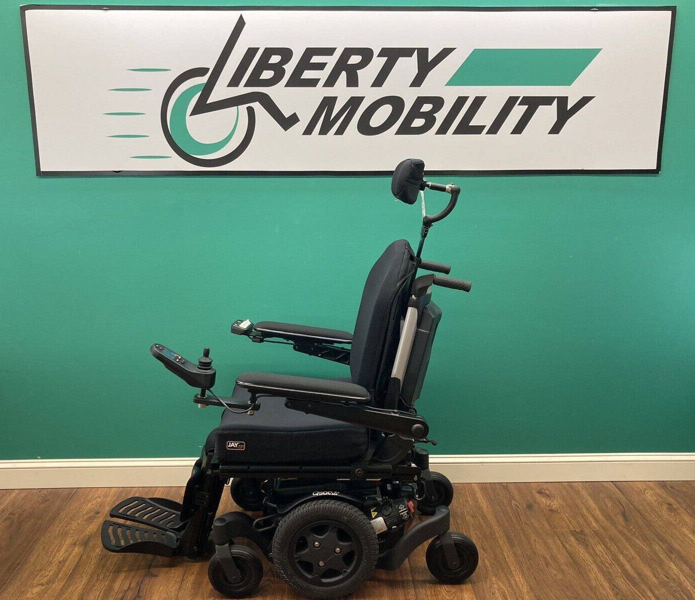 2023 Quickie Q500m w/ Tilt, Elevating & Articulating Power Footrest ~0 Miles*