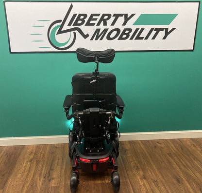 2021 Permobil F3 Wheelchair w/ Power Elevate,Tilt,Recline,Legs LIGHT KIT* LM7563