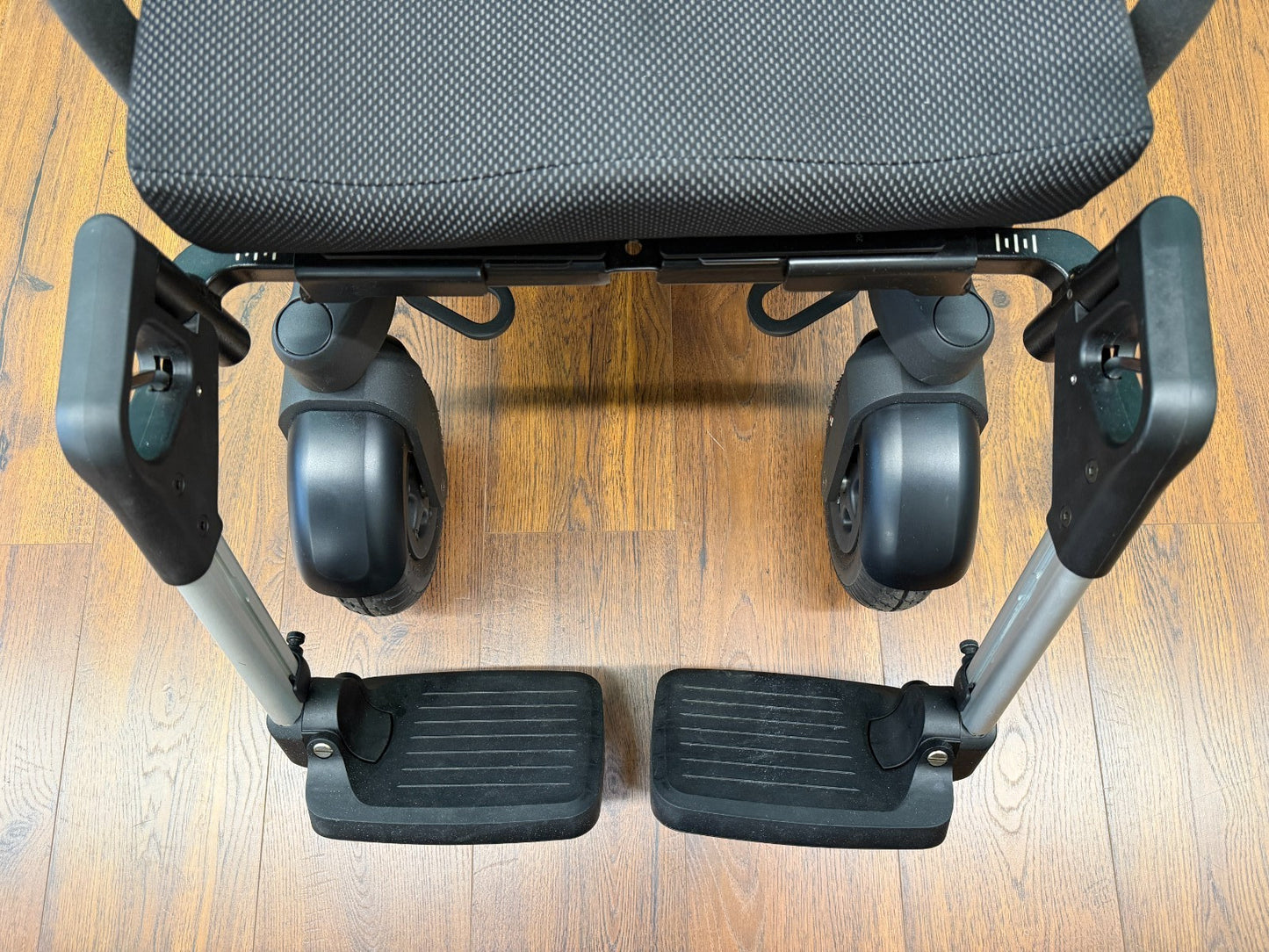 2021 Quickie Q500H Rear Wheel Drive Power Wheelchair w/ Tilt & Recline ~1 Mile*