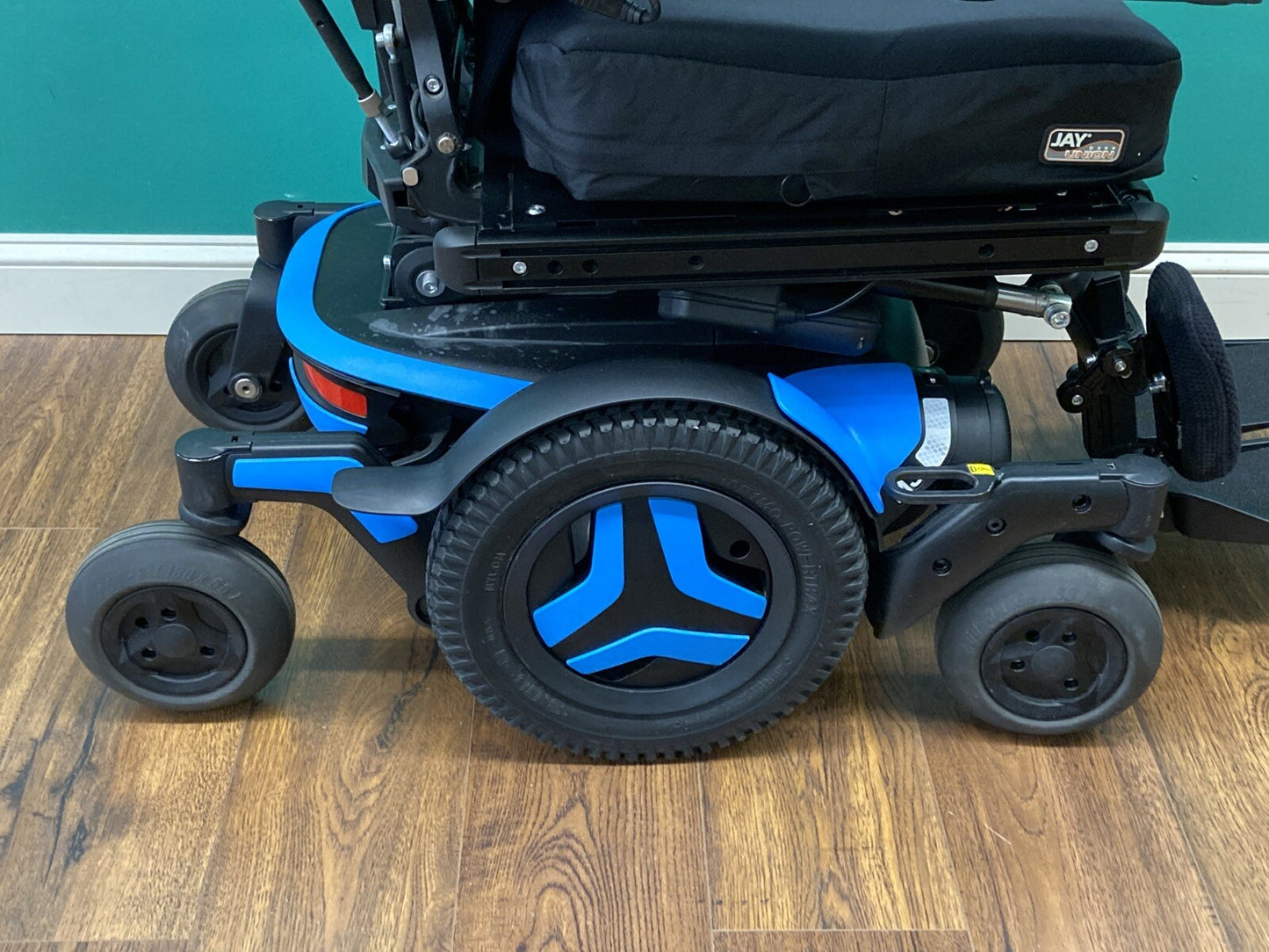 2020 Permobil M3 Wheelchair w/ Power Tilt, Recline, & Power Legs LM7598