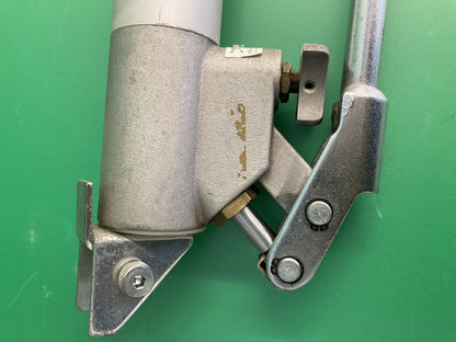 ADAPTIVE ENGINEERING LAB Patient Lift & Hoist Manual Hydraulic Pump #J215