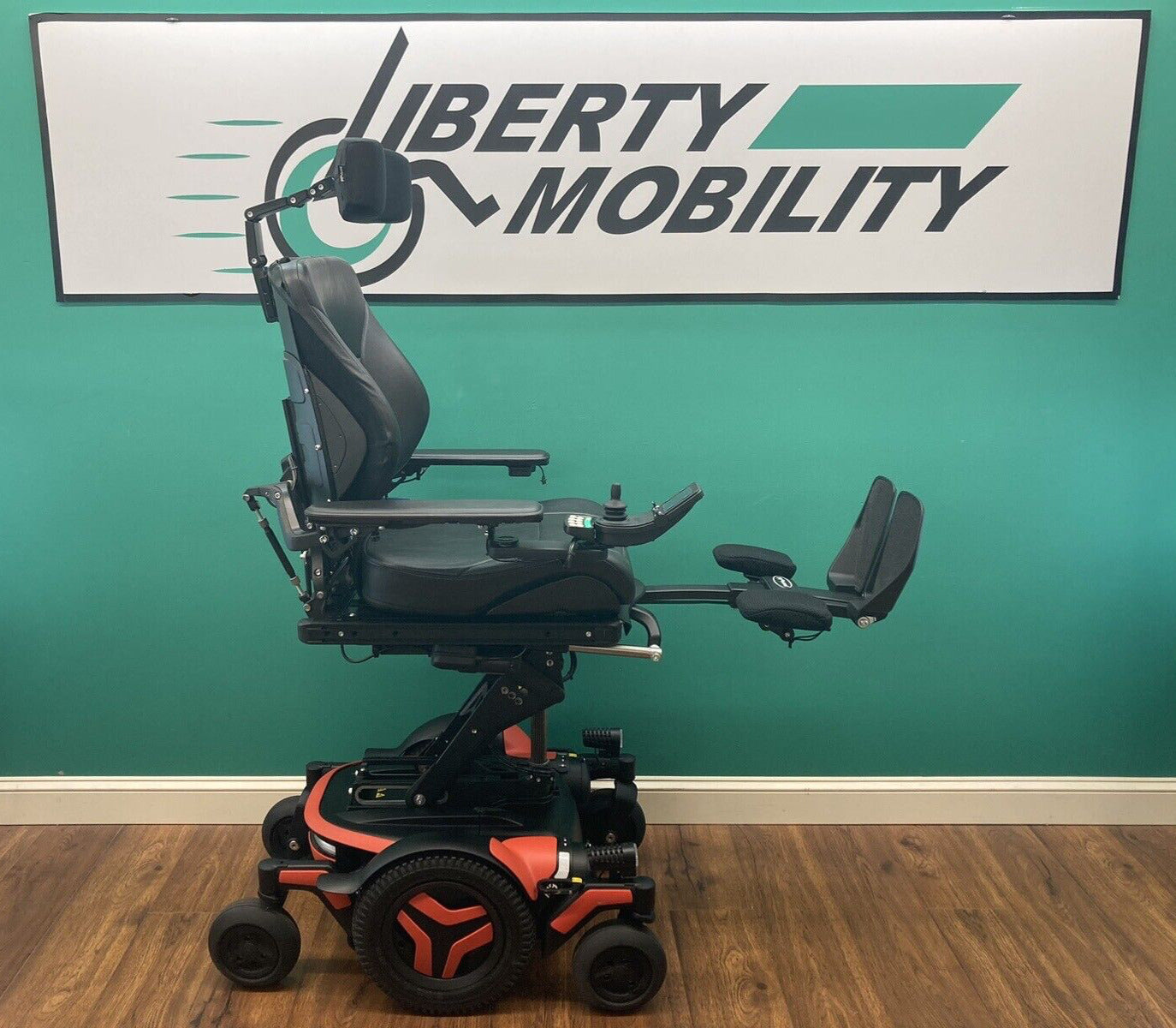 2020 Permobil M3 Wheelchair w/ Power Elevate, Tilt, Recline, Legs ~Lighting Kit*