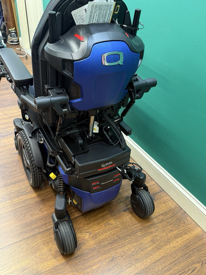 2024 Quantum EDGE 3 Stretto w/ Elevate, Tilt, Recline & Legs ~ Lights* #LM7603