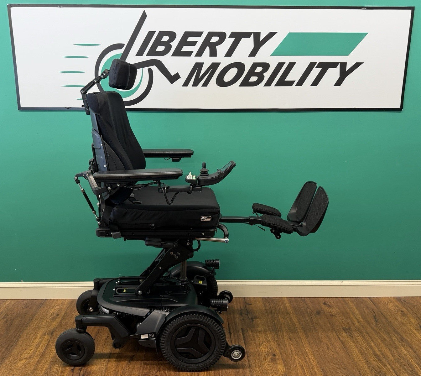 2023 Permobil F3 Wheelchair w/ Power Elevate,Tilt,Recline,Legs LIGHT KIT* 1 MILE
