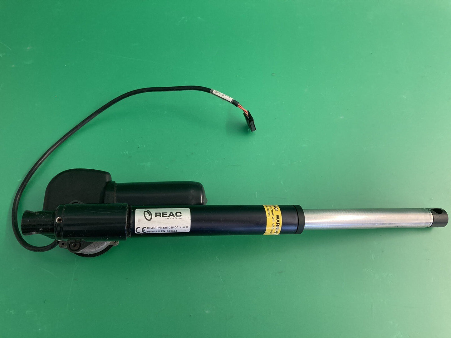 Permobil 3G Seating Recline Actuator 319608 for Power Wheelchair 82520023  #J187