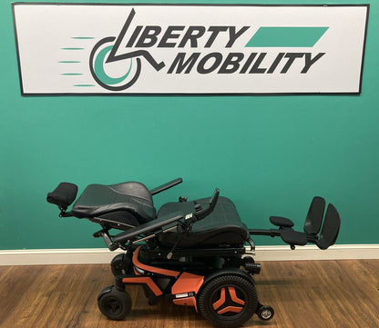 2019 Permobil F5 Wheelchair w/ Power Elevate,Tilt,Recline,Legs LIGHT KIT* LM7572