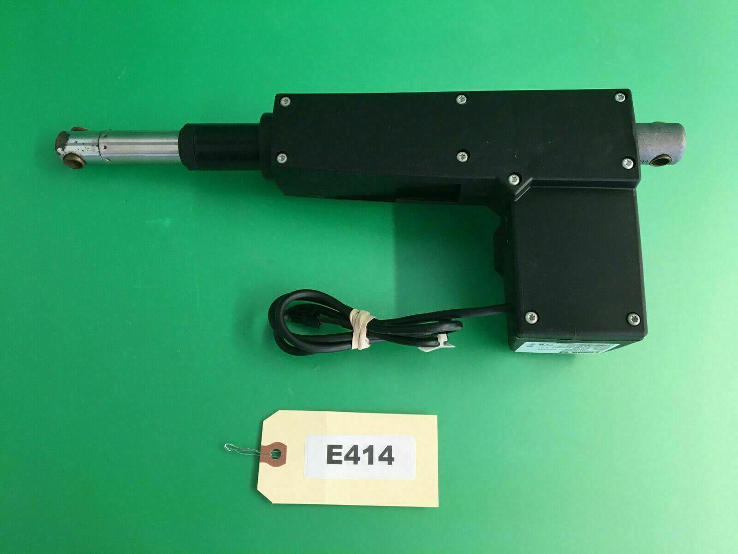 Tilt Actuator for Quantum Power Wheelchair Linak model # LA31-U272-03 #E414