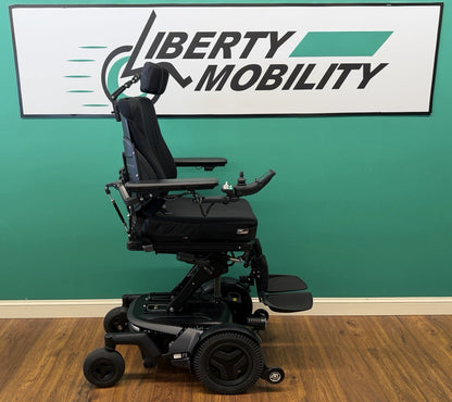 2023 Permobil F3 Wheelchair w/ Power Elevate,Tilt,Recline,Legs LIGHT KIT* 1 MILE