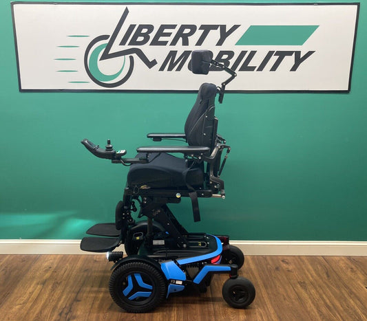 2021 Permobil F3 Wheelchair Power Elevate, Tilt,Recline,Legs LIGHT KIT* 15 MILES