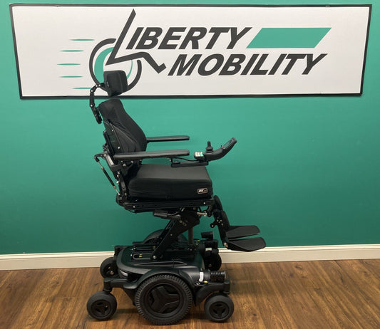 2022 Permobil M3 Wheelchair Elevate, Tilt, Recline, Legs ~Lighting ONLY 19 MILES
