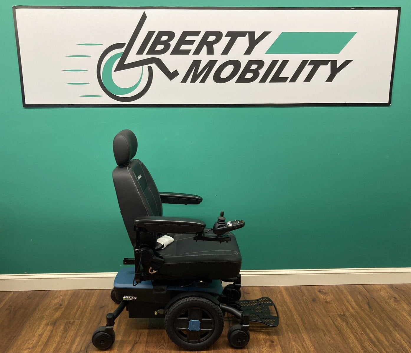 2022 Pride Jazzy EVO 613 Power Wheelchair w/ Swivel -LOW MILES* #LM7561