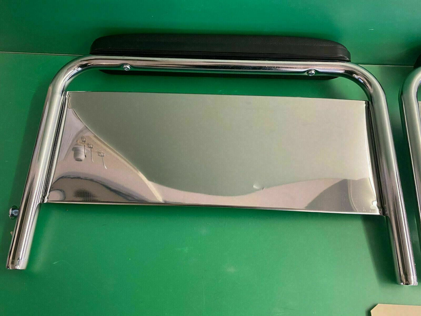 NEW* Left & Right Arm Rest Assy for BREEZY EC Power Wheelchair GEY-RAFP #E048