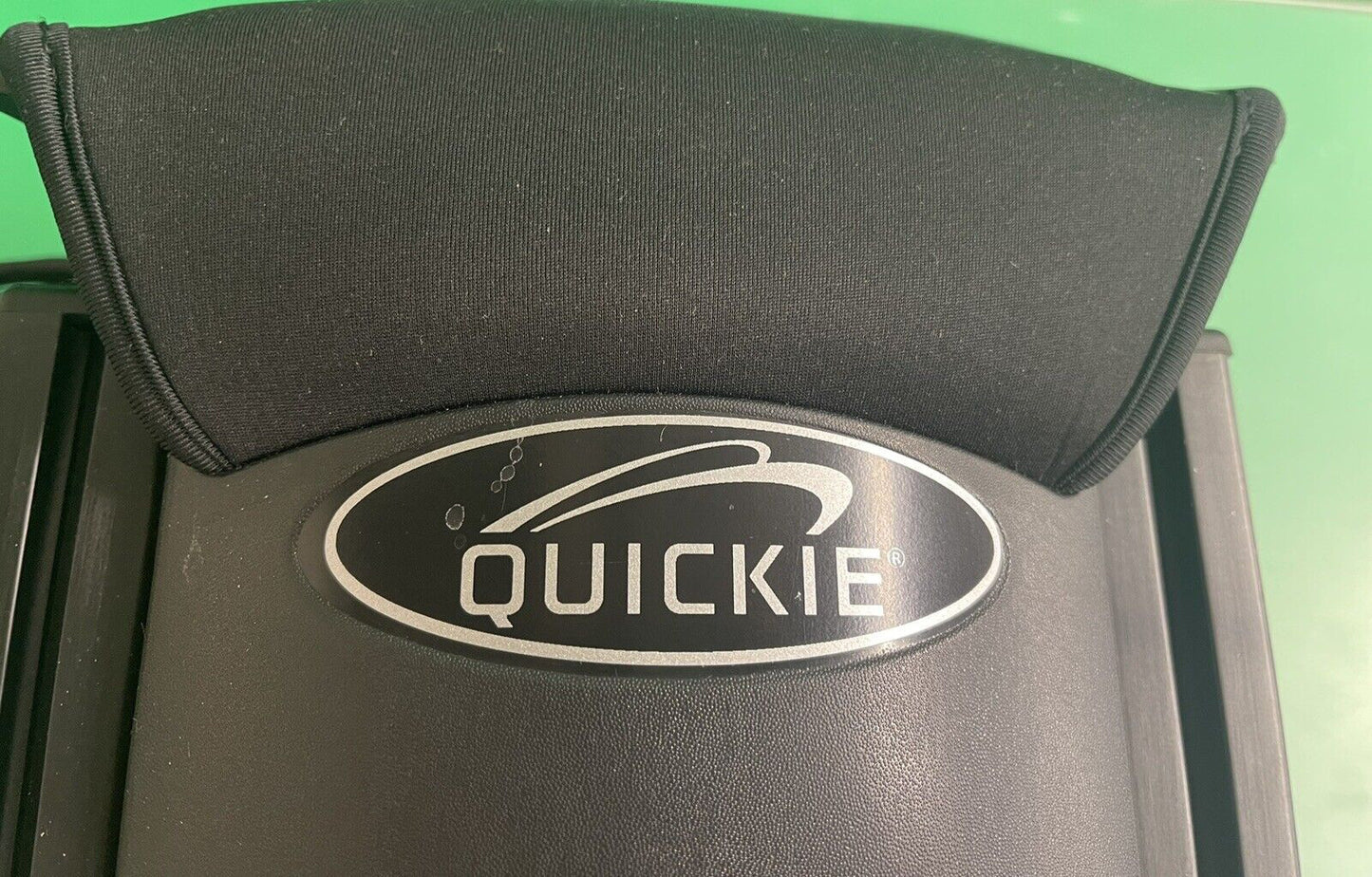 Quickie Center Mount Power Elevating Power Articulating Footrest Assembly #i301