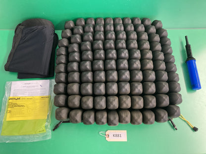 2021 Roho Air Cushion w/ Pump & Cover  18.25" X 18.25 "X 4.25" 1R1010H #K881