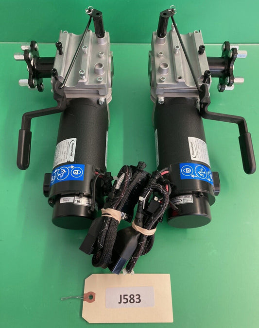 Motors for the Quantum 600 DRVASMB1903 DRVASMB1904  -MINT CONDITION* #J583