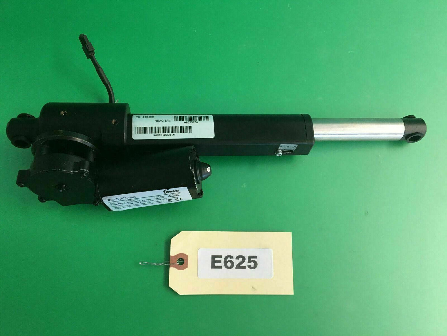 Quantum TB3 Recline Actuator Type: RE3004/41- 94UB2BB1 -ACT8120001* #E625