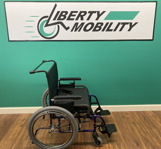 Quickie M6 Bariatric Wheelchair w/ Removable Wheels 27"W x 18"D 650LB Cap #7584