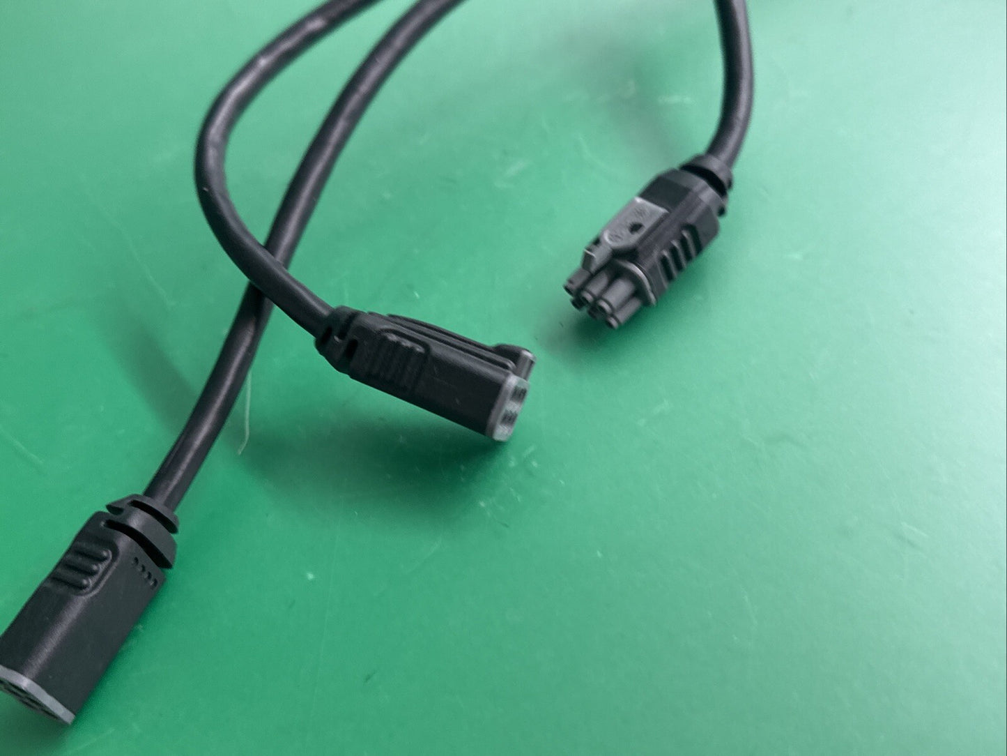 QLogic 3 Base Multiplier Cable Splitter for Quantum Power Wheelchairs #K318